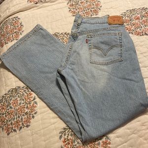 Levi’s Nouveau Boot Cut 515 Jeans